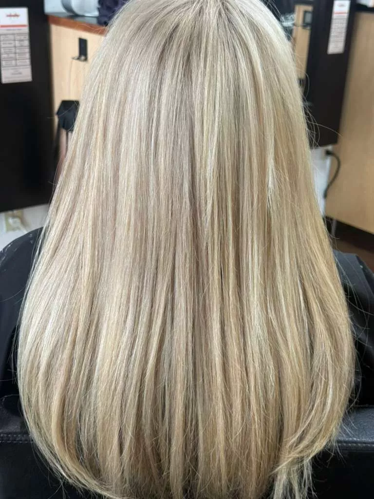 mark-salon-gallery-15-69ae4838de246