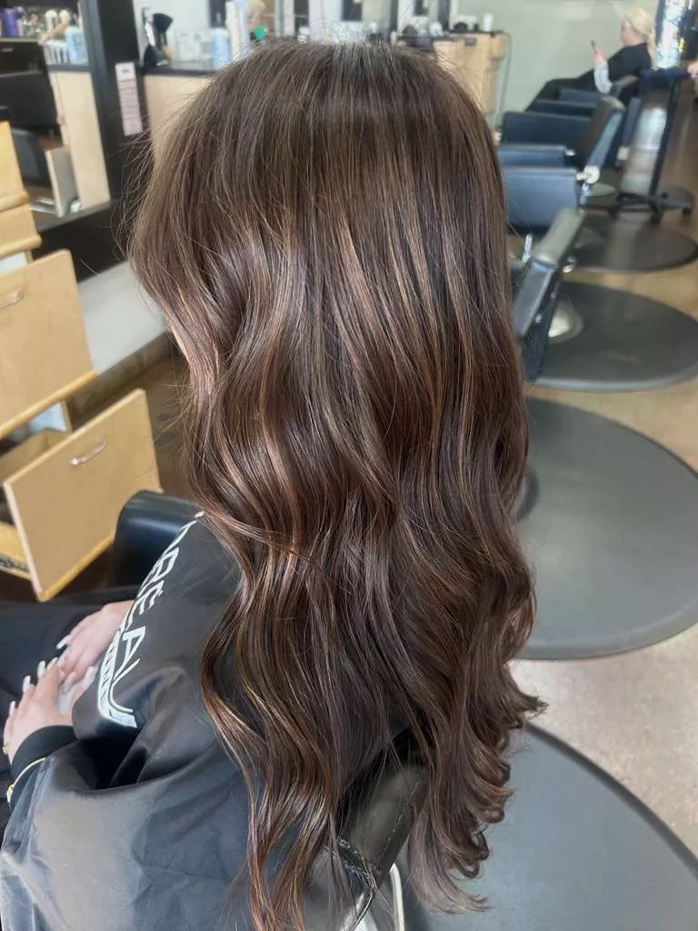 mark-salon-gallery-3-69ae483f82385